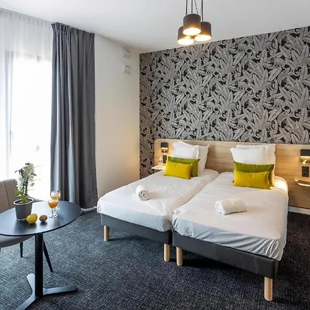 Nemea Riviera 4*